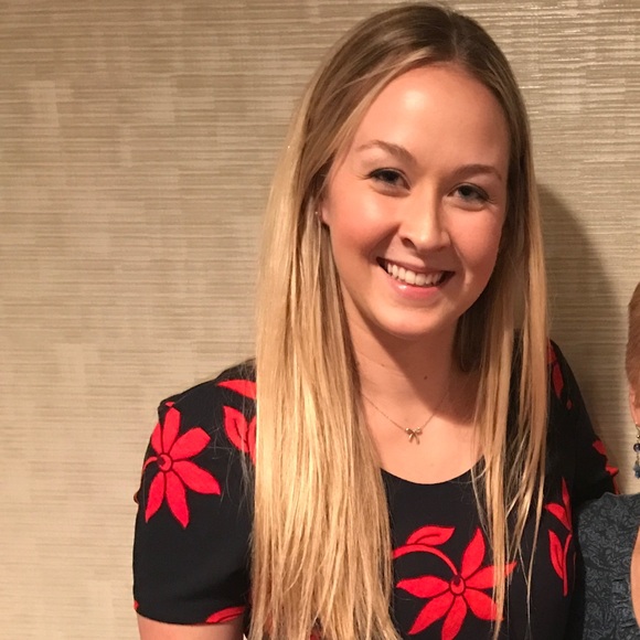 Meet Your Posher! - Picture 1 of 1